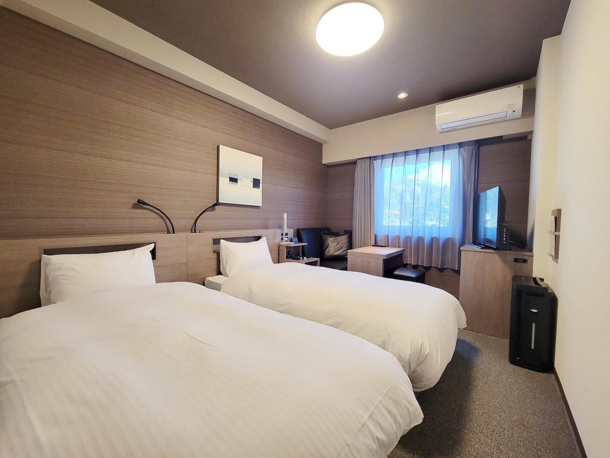 Hotel Route-Inn Komoro Bagian luar foto